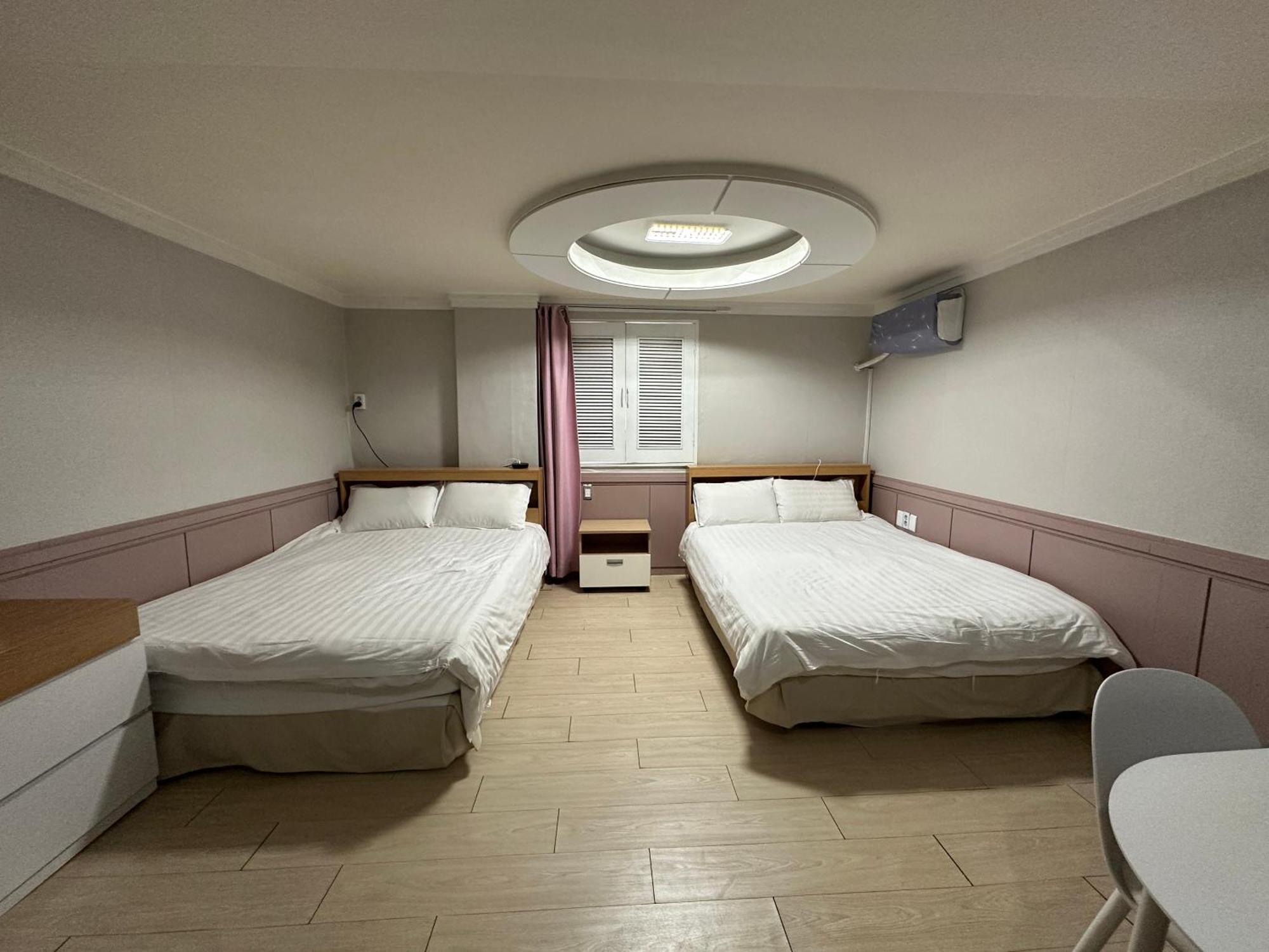 Daegu Dongseongro Gyeong'S Hostel Dış mekan fotoğraf