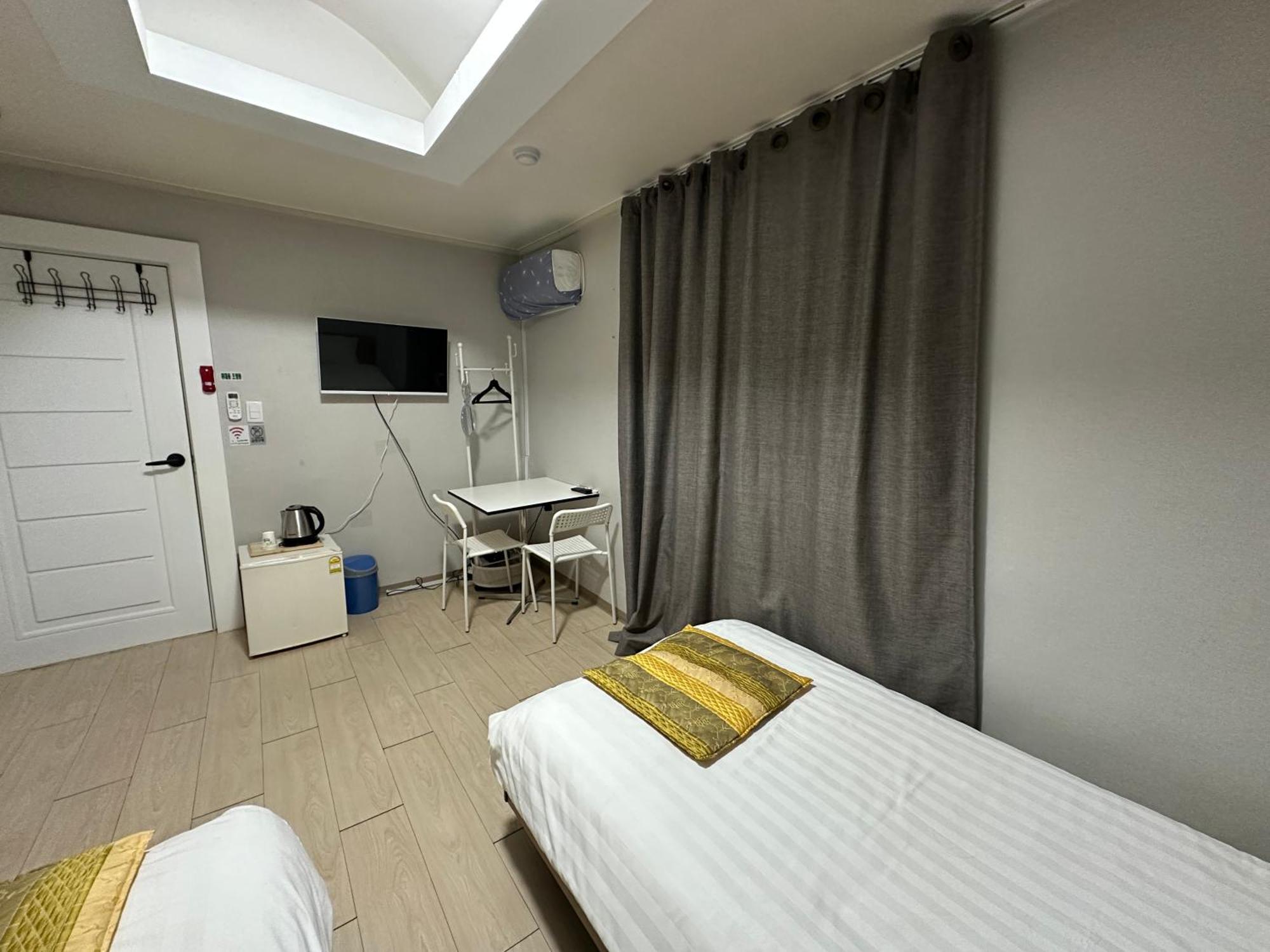 Daegu Dongseongro Gyeong'S Hostel Dış mekan fotoğraf