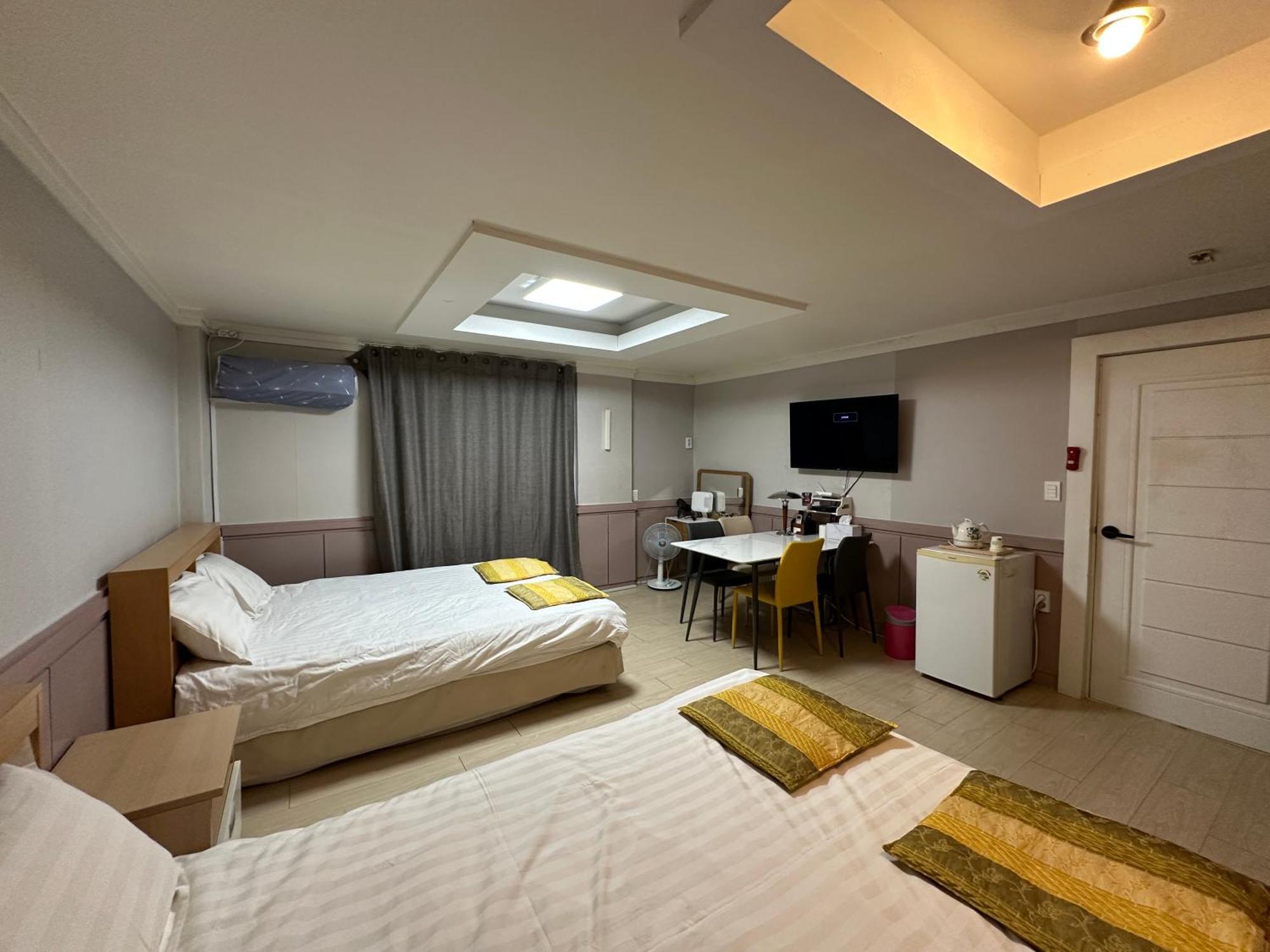 Daegu Dongseongro Gyeong'S Hostel Dış mekan fotoğraf