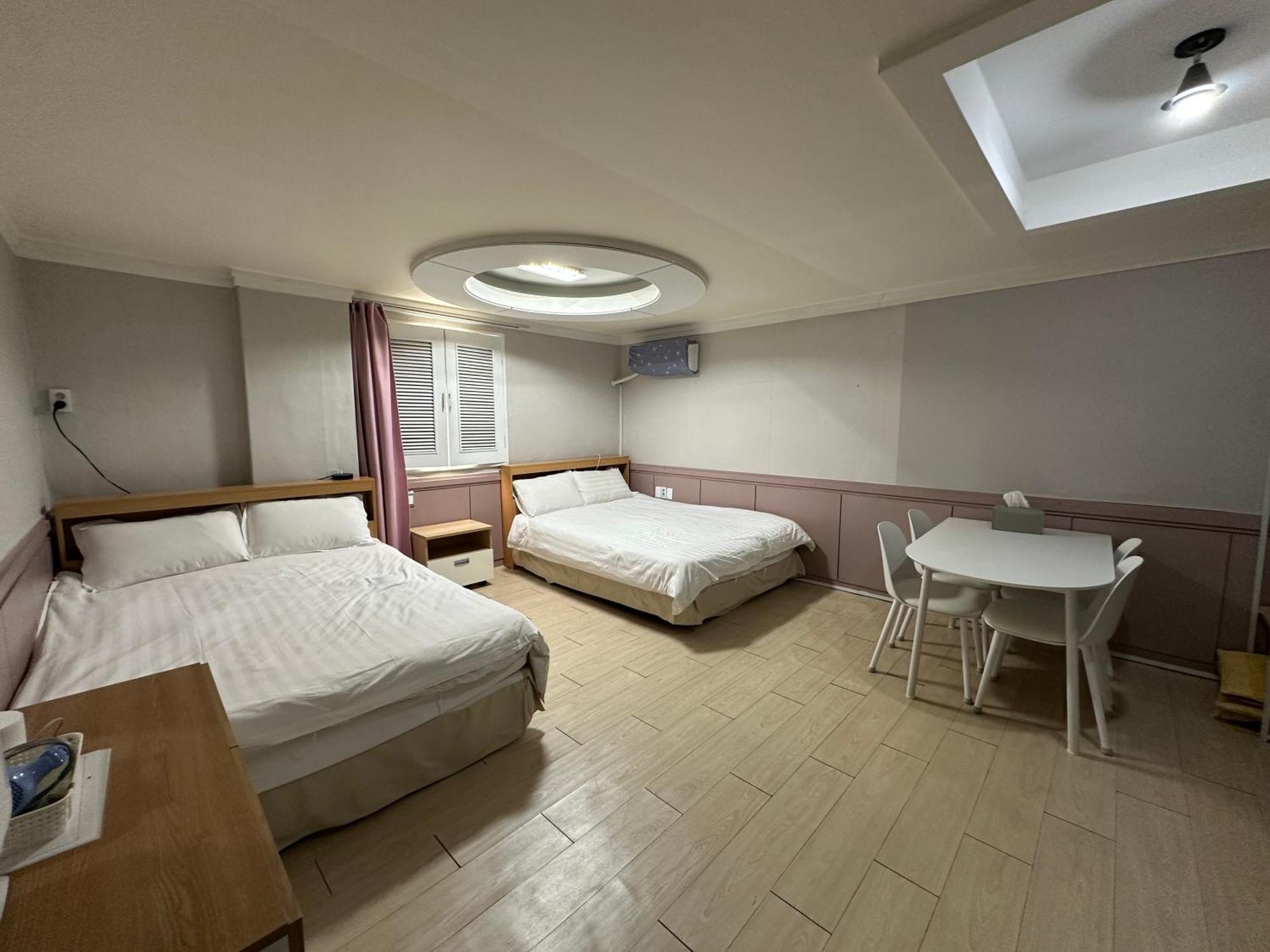 Daegu Dongseongro Gyeong'S Hostel Dış mekan fotoğraf