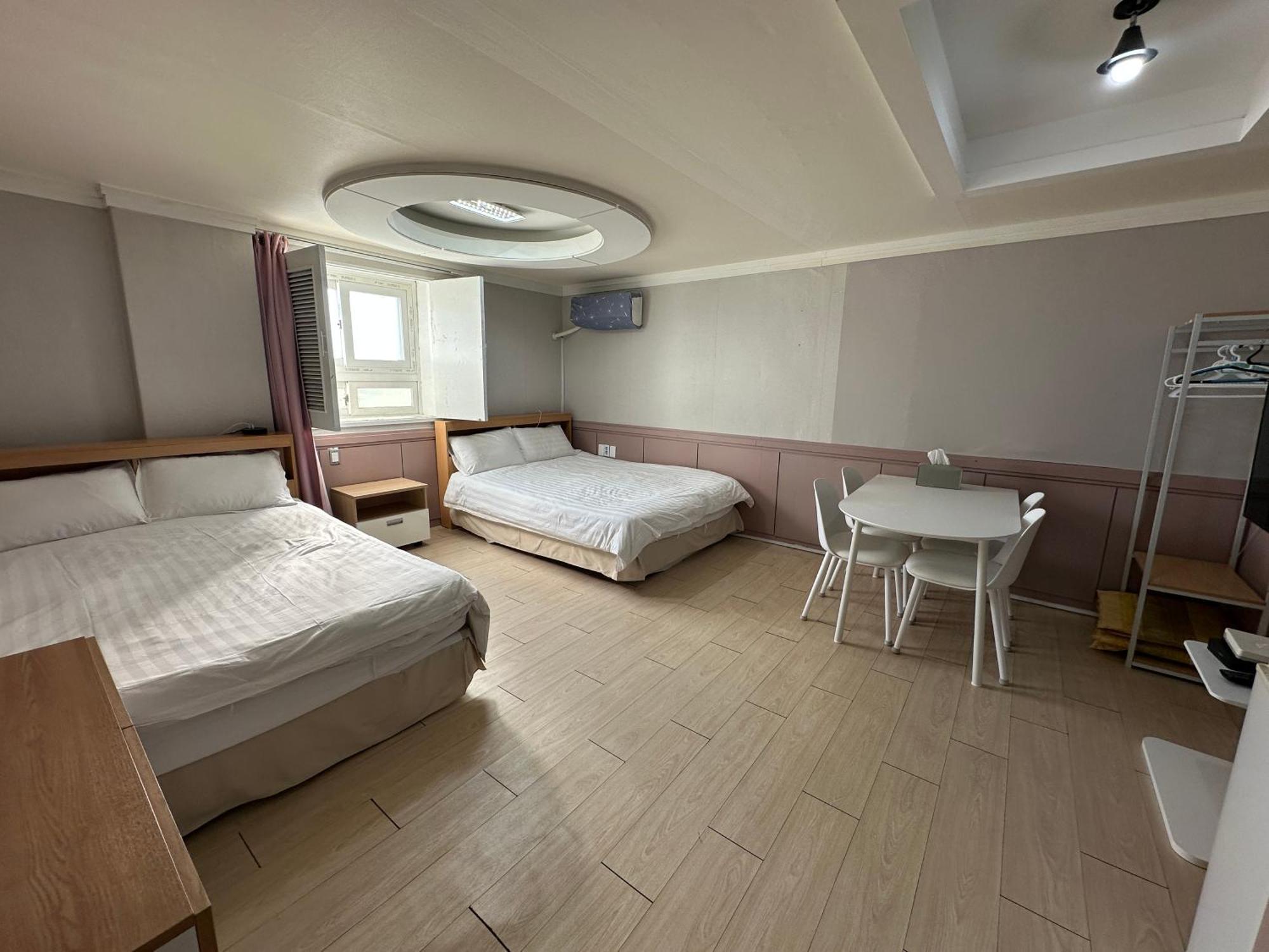 Daegu Dongseongro Gyeong'S Hostel Dış mekan fotoğraf