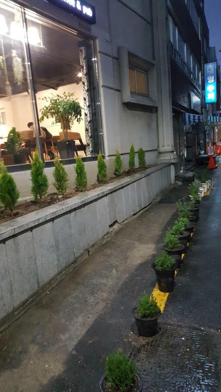 Daegu Dongseongro Gyeong'S Hostel Dış mekan fotoğraf