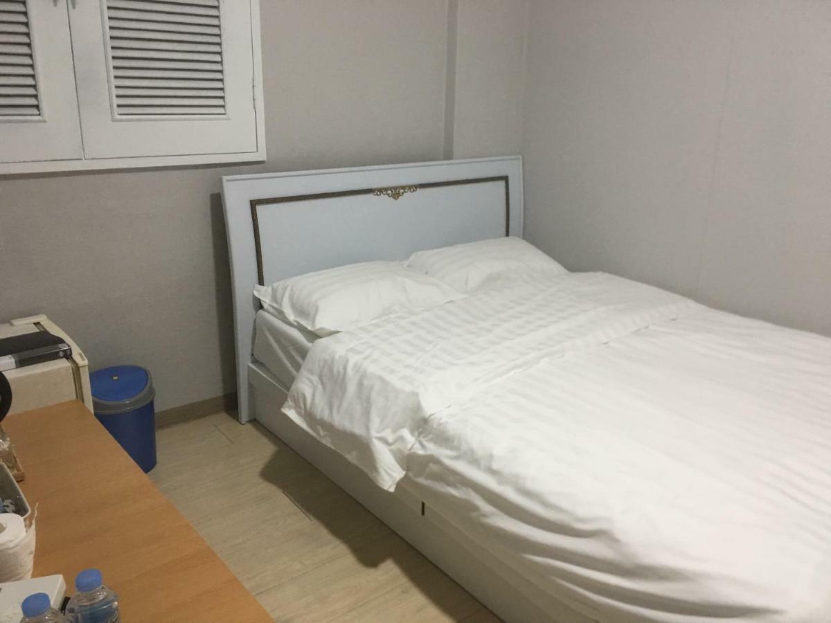 Daegu Dongseongro Gyeong'S Hostel Dış mekan fotoğraf