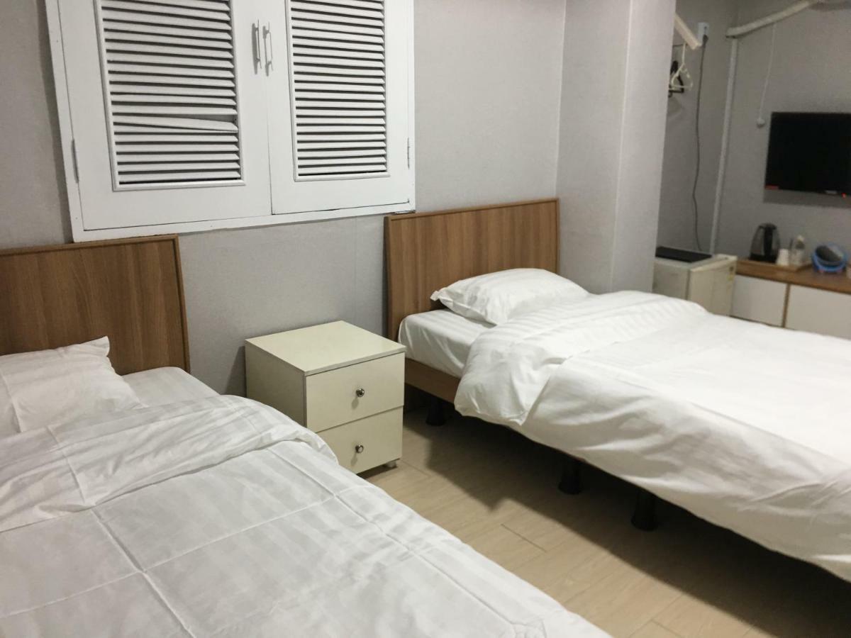 Daegu Dongseongro Gyeong'S Hostel Dış mekan fotoğraf