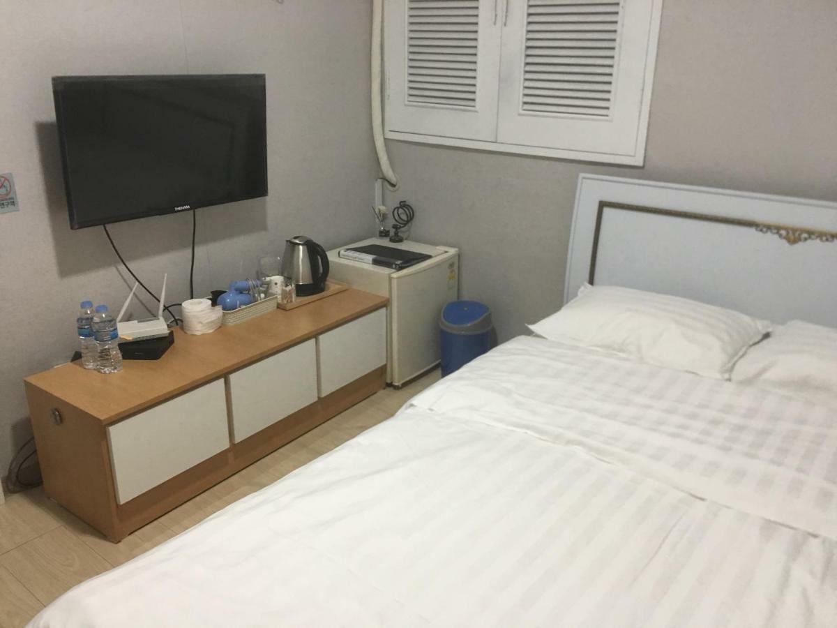 Daegu Dongseongro Gyeong'S Hostel Dış mekan fotoğraf