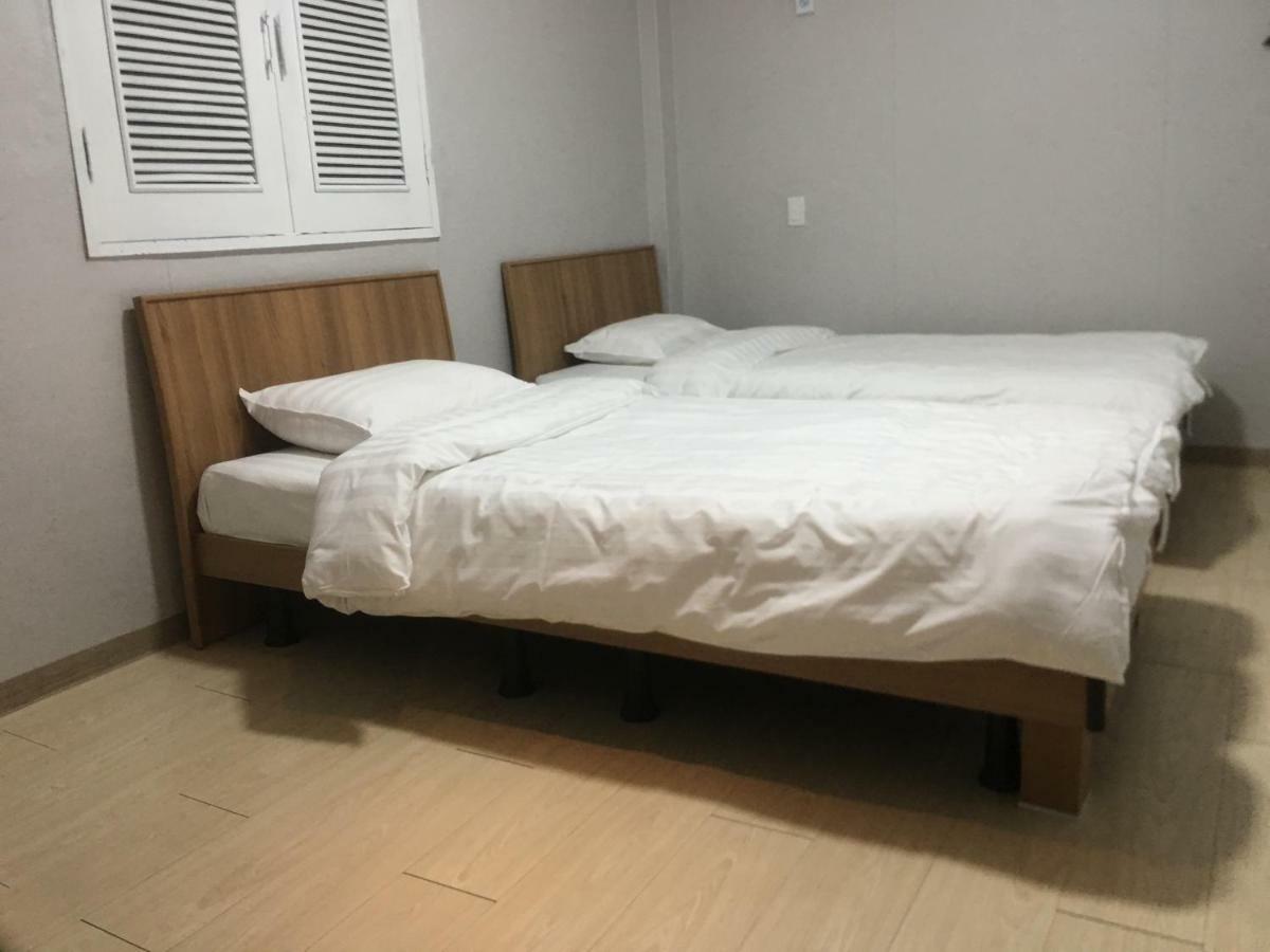 Daegu Dongseongro Gyeong'S Hostel Dış mekan fotoğraf