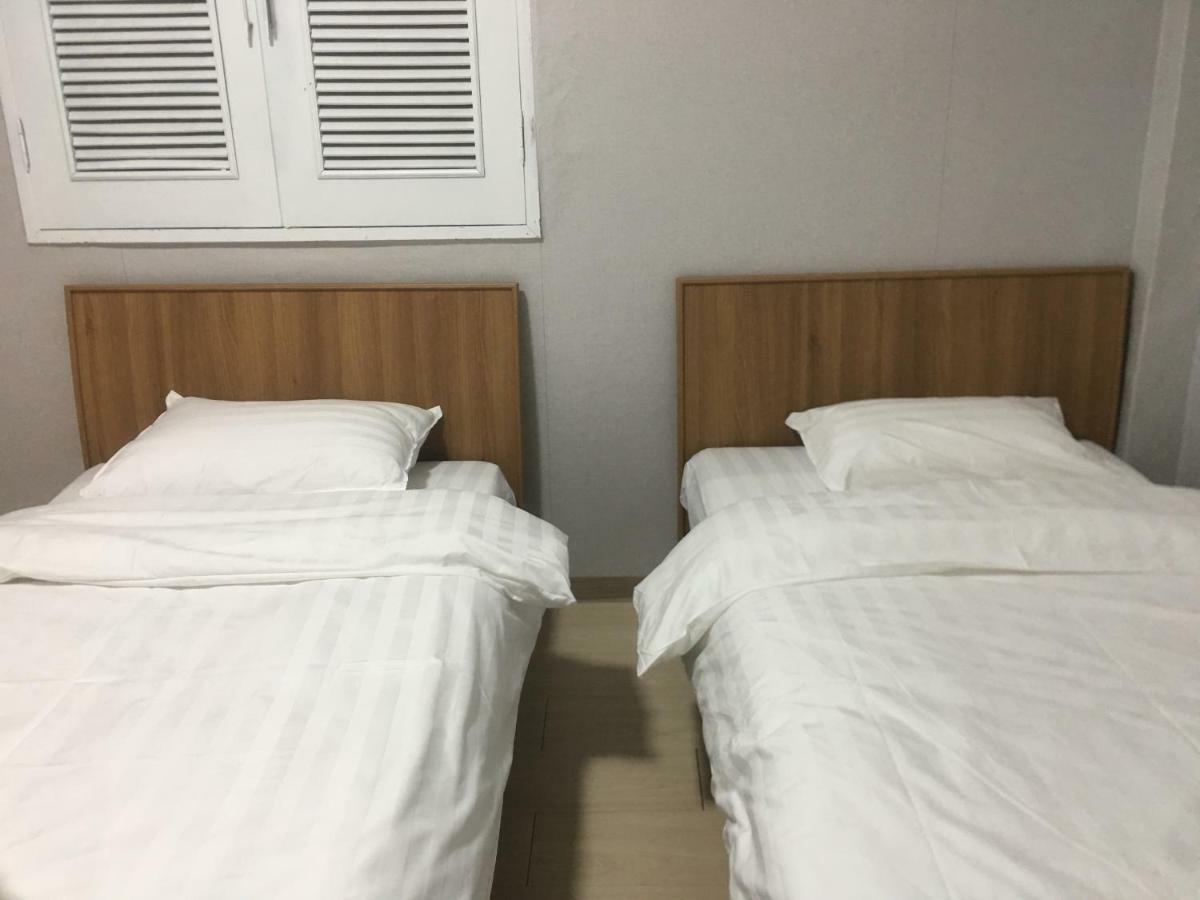 Daegu Dongseongro Gyeong'S Hostel Dış mekan fotoğraf