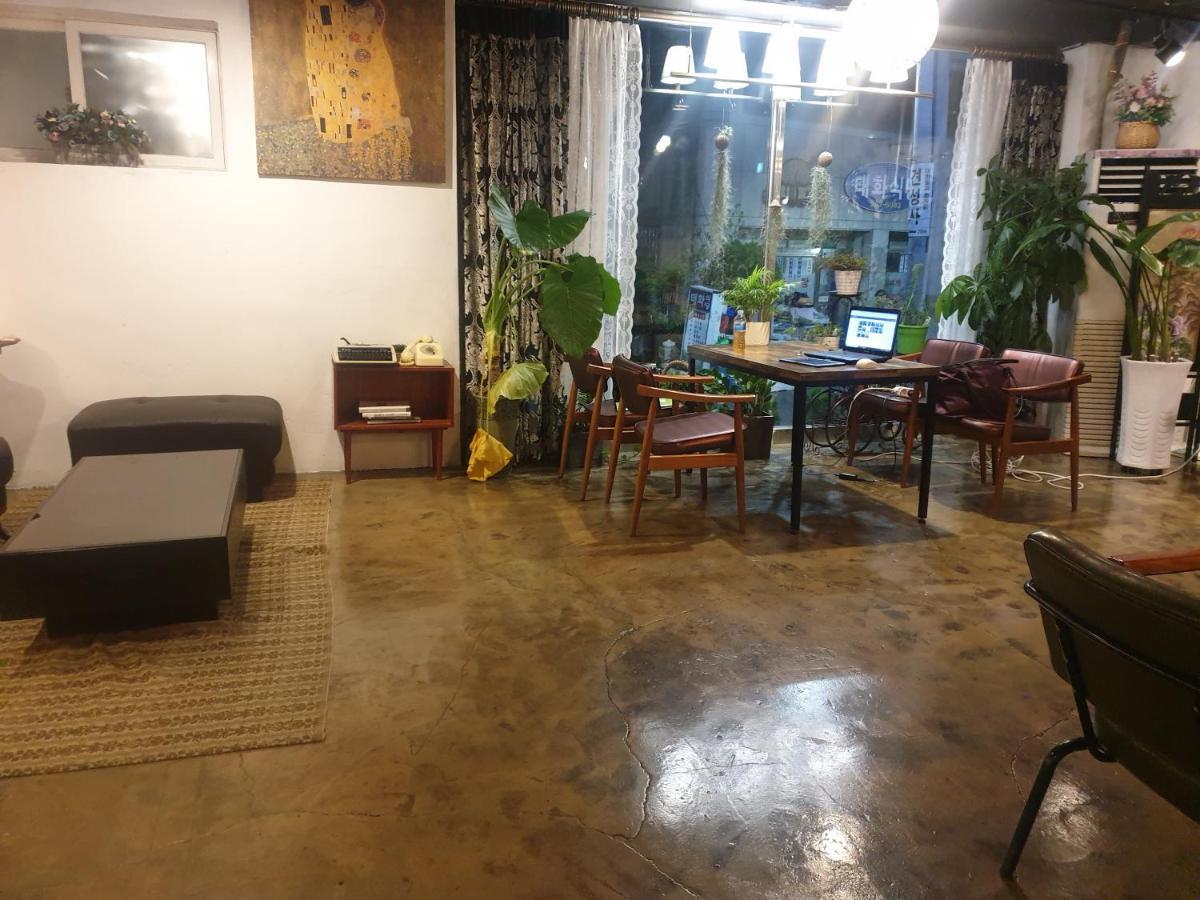 Daegu Dongseongro Gyeong'S Hostel Dış mekan fotoğraf